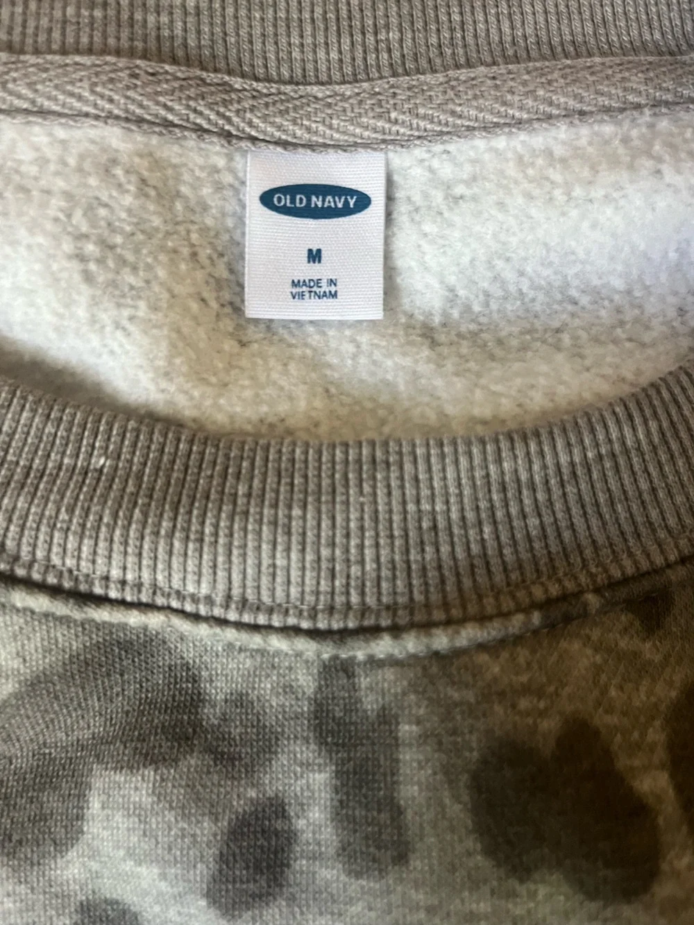 Girls Old Navy Cheetah Print Soft Sweatshirt - size medium